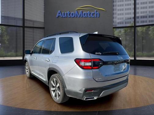 2023 Honda Pilot AWD Elite
