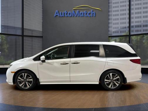 Platinum White Pearl 2023 Honda Odyssey Touring