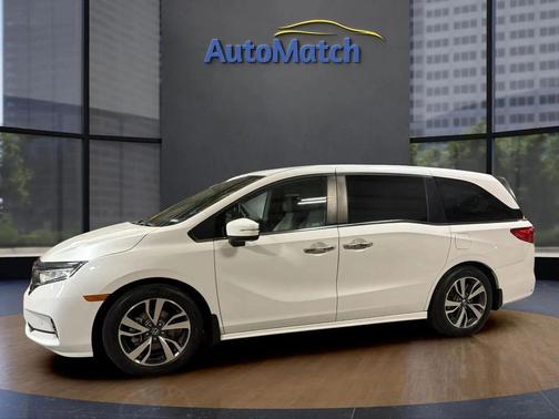 Platinum White Pearl 2023 Honda Odyssey Touring