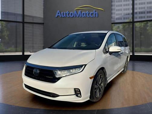 Platinum White Pearl 2023 Honda Odyssey Touring