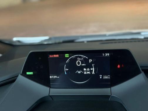 White 2024 Toyota Prius Prime SE