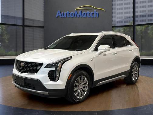 Crystal White Tricoat 2023 Cadillac XT4 Premium Luxury