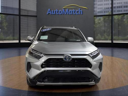 2022 Toyota RAV4 Hybrid SE