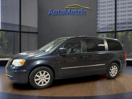 2014 Chrysler Town & Country Touring