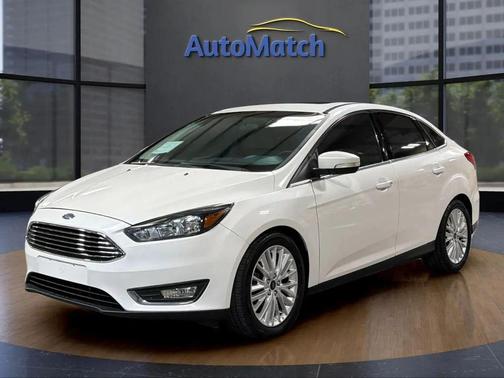 White Gold 2018 Ford Focus Titanium