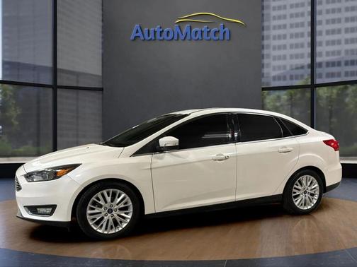 White Gold 2018 Ford Focus Titanium