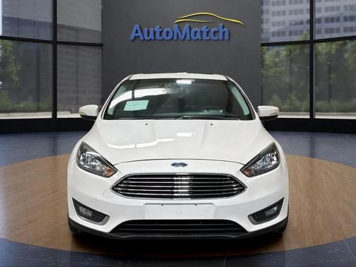 White Gold 2018 Ford Focus Titanium