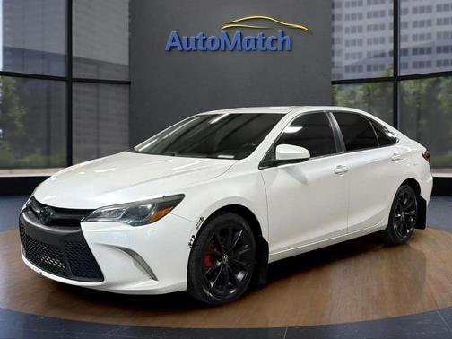 Blizzard Pearl 2015 Toyota Camry XSE