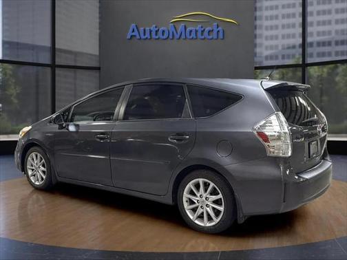 2013 Toyota Prius v Five