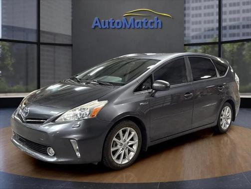 2013 Toyota Prius v Five