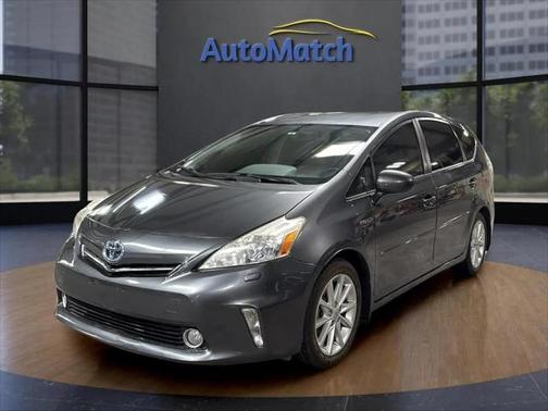 2013 Toyota Prius v Five