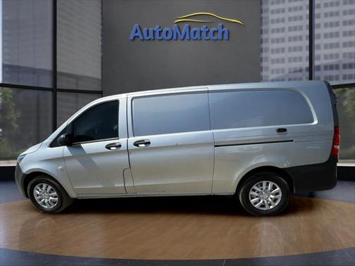 2022 Mercedes-Benz Metris Base