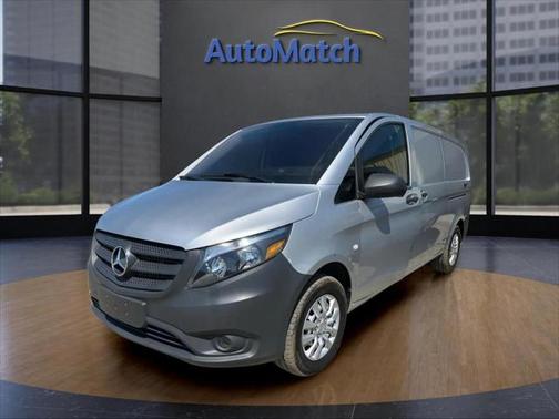 2022 Mercedes-Benz Metris Base