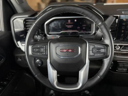 Summit White 2023 GMC Sierra 1500 SLE