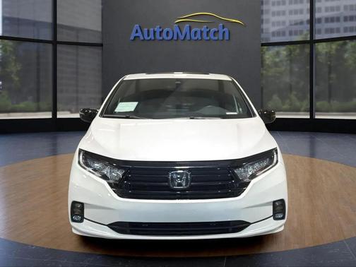 Platinum White Pearl 2024 Honda Odyssey Sport