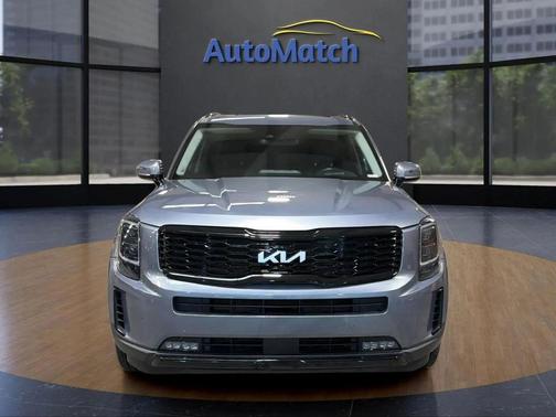 Everlasting Silver 2022 Kia Telluride SX