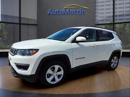 White Clearcoat 2019 Jeep Compass Latitude