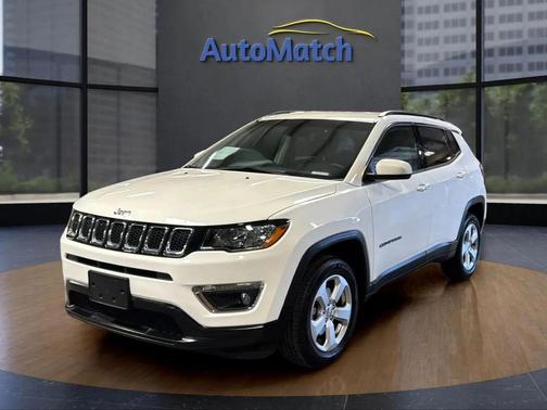 White Clearcoat 2019 Jeep Compass Latitude