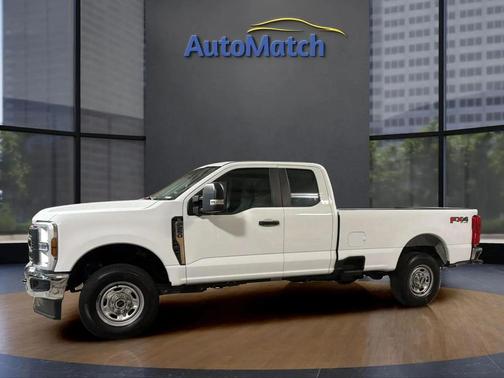 Oxford White 2024 Ford F-250 XL