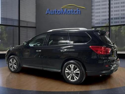 2019 Nissan Pathfinder SL