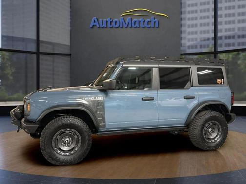 Azure Gray Metallic Tri-Coat 2024 Ford Bronco Everglades