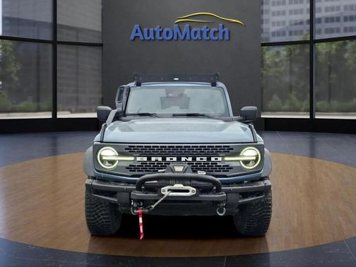Azure Gray Metallic Tri-Coat 2024 Ford Bronco Everglades
