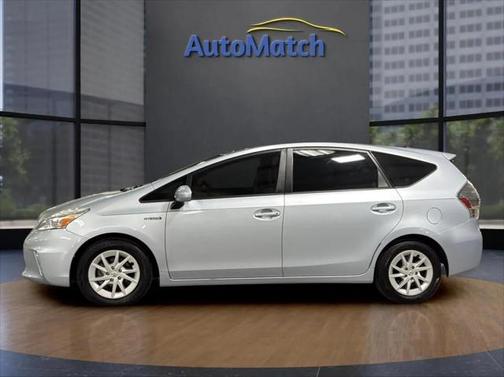 2013 Toyota Prius v Two