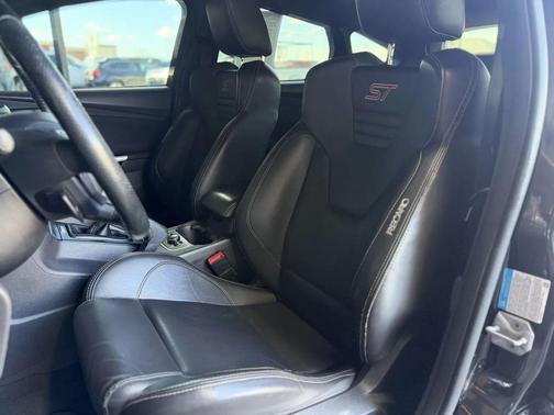 Tuxedo Black 2013 Ford Focus ST