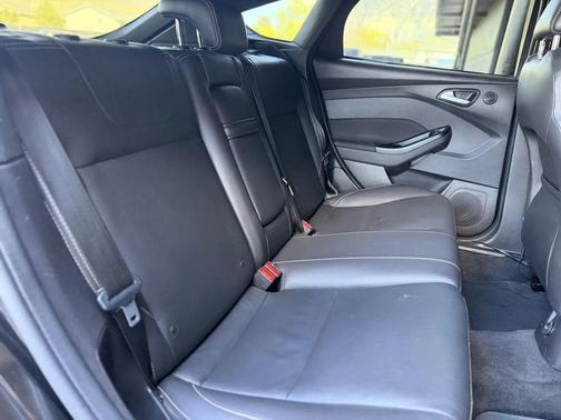 Tuxedo Black 2013 Ford Focus ST