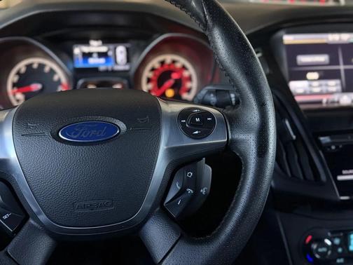 Tuxedo Black 2013 Ford Focus ST