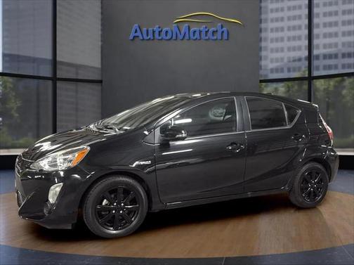 2016 Toyota Prius c One
