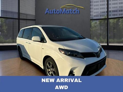 2020 Toyota Sienna SE