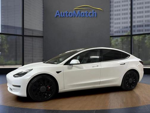 Pearl White Multi-Coat 2022 Tesla Model 3 Performance