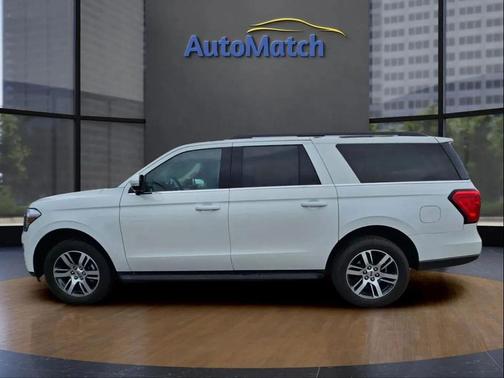 Star White Metallic Tri-Coat 2024 Ford Expedition Max XLT