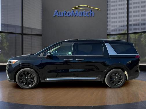 2022 Kia Carnival SX