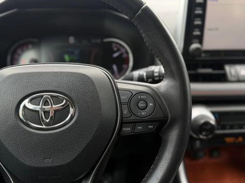 2020 Toyota RAV4 Adventure