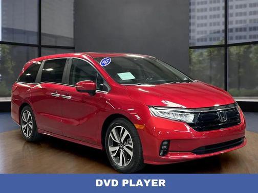 Radiant Red Metallic II 2024 Honda Odyssey Touring