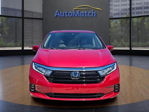 Radiant Red Metallic II 2024 Honda Odyssey Touring