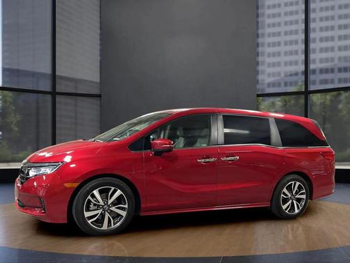 Radiant Red Metallic II 2024 Honda Odyssey Touring