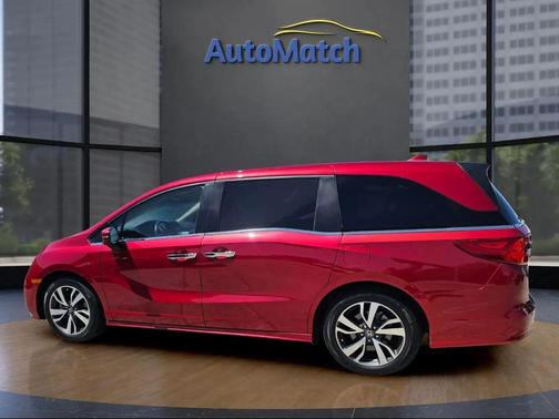 Radiant Red Metallic II 2024 Honda Odyssey Touring