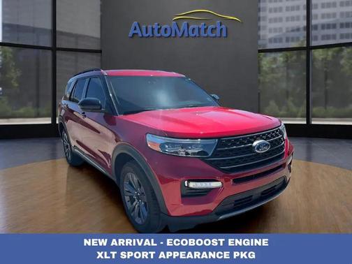 Rapid Red Metallic Tinted Clearcoat 2024 Ford Explorer XLT