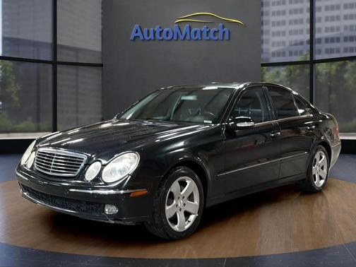 Black 2005 Mercedes-Benz E-Class 5.0L