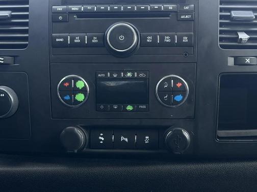 Silver Ice Metallic 2014 Chevrolet Silverado 2500 LT