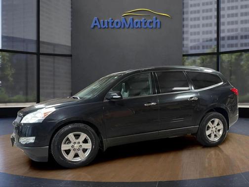 Black Granite Metallic 2010 Chevrolet Traverse LT
