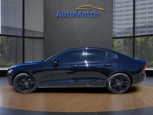 2024 Volvo S60 B5 Plus Black Edition