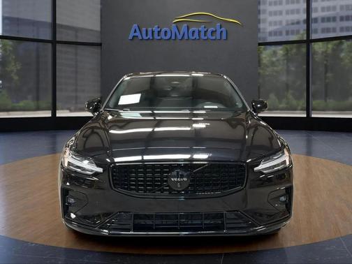 2024 Volvo S60 B5 Plus Black Edition