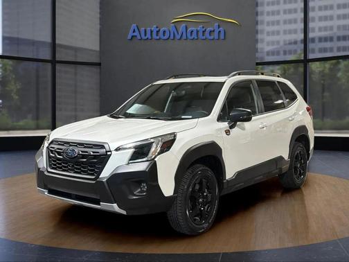 Crystal White Pearl 2024 Subaru Forester Wilderness