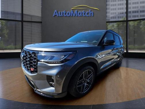 Carbonized Gray Metallic 2025 Ford Explorer ST