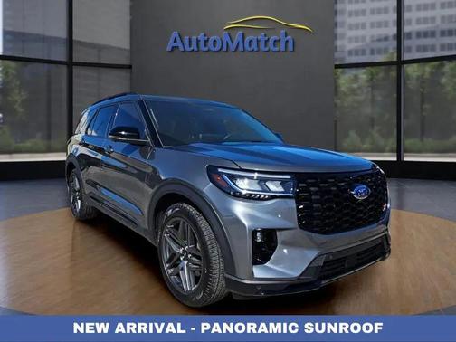 Carbonized Gray Metallic 2025 Ford Explorer ST