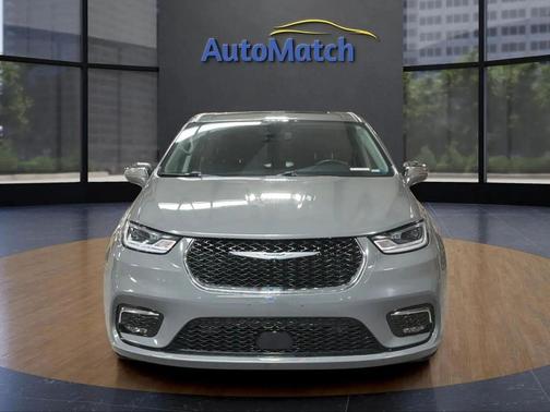 Ceramic Gray Clearcoat 2022 Chrysler Pacifica Hybrid Limited